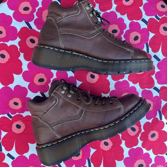 🏴󠁧󠁢󠁥󠁮󠁧󠁿 Vintage Dr. Martens MIE Chunky Lace Up Platform Ankle Boots UK 7 - Picture 15 of 17